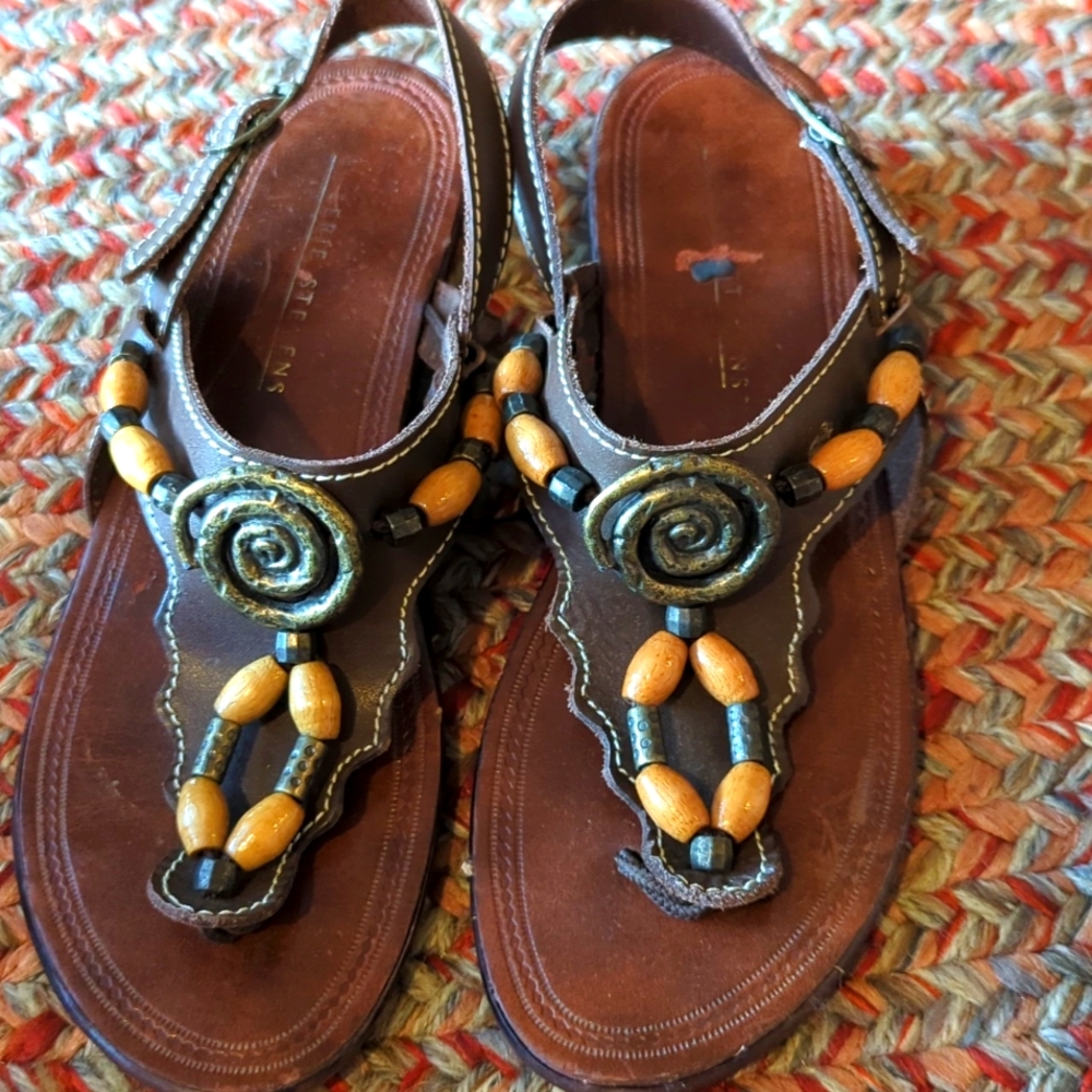 Valerie Stevens sandal